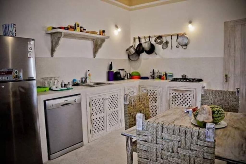 White Villa - Paparemo Beach Watamu Εξωτερικό φωτογραφία